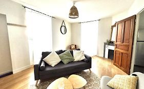 Loustal D Henri 3 Chambres